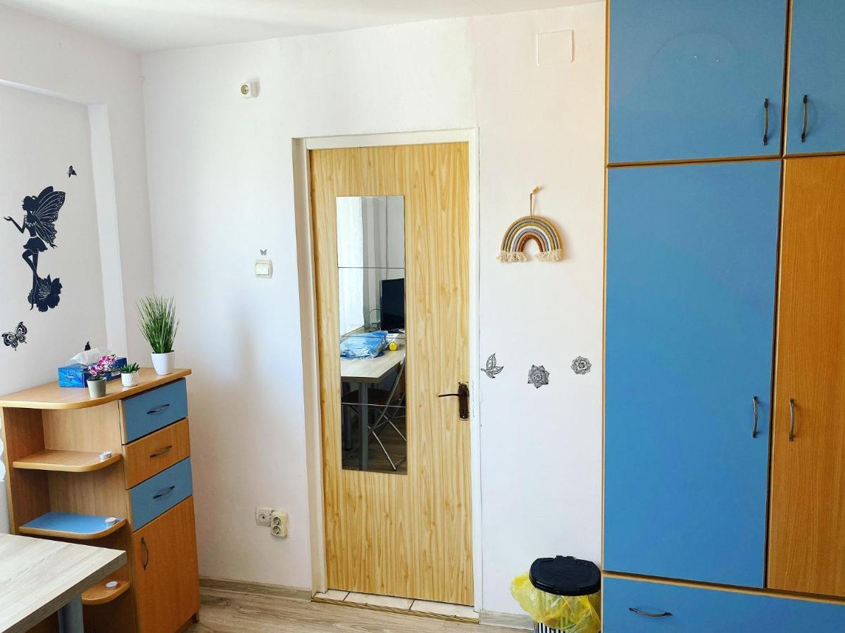 Studio Ianis Bucureşti Ngoại thất bức ảnh
